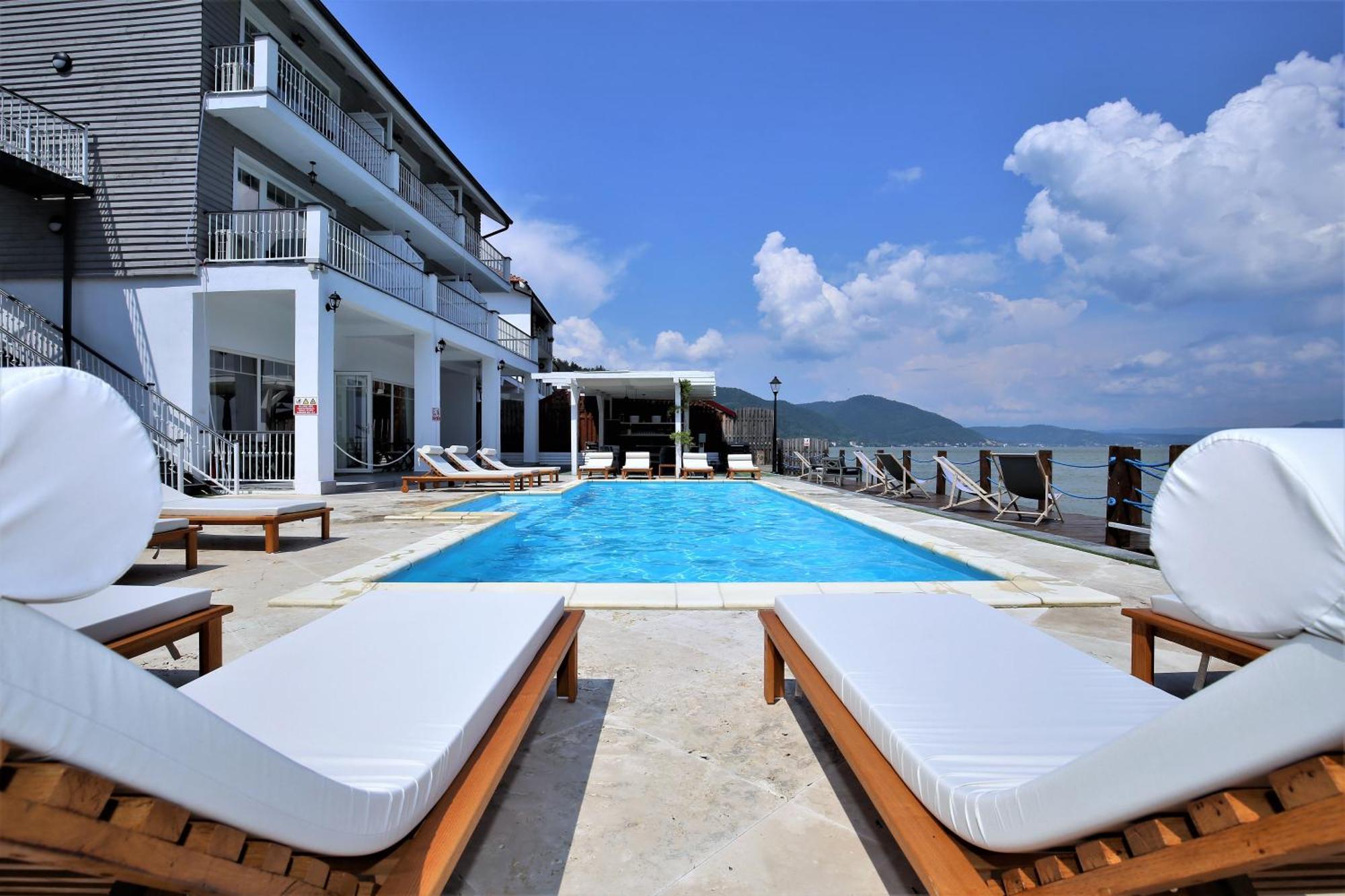 Serenity Eselnita Exterior foto