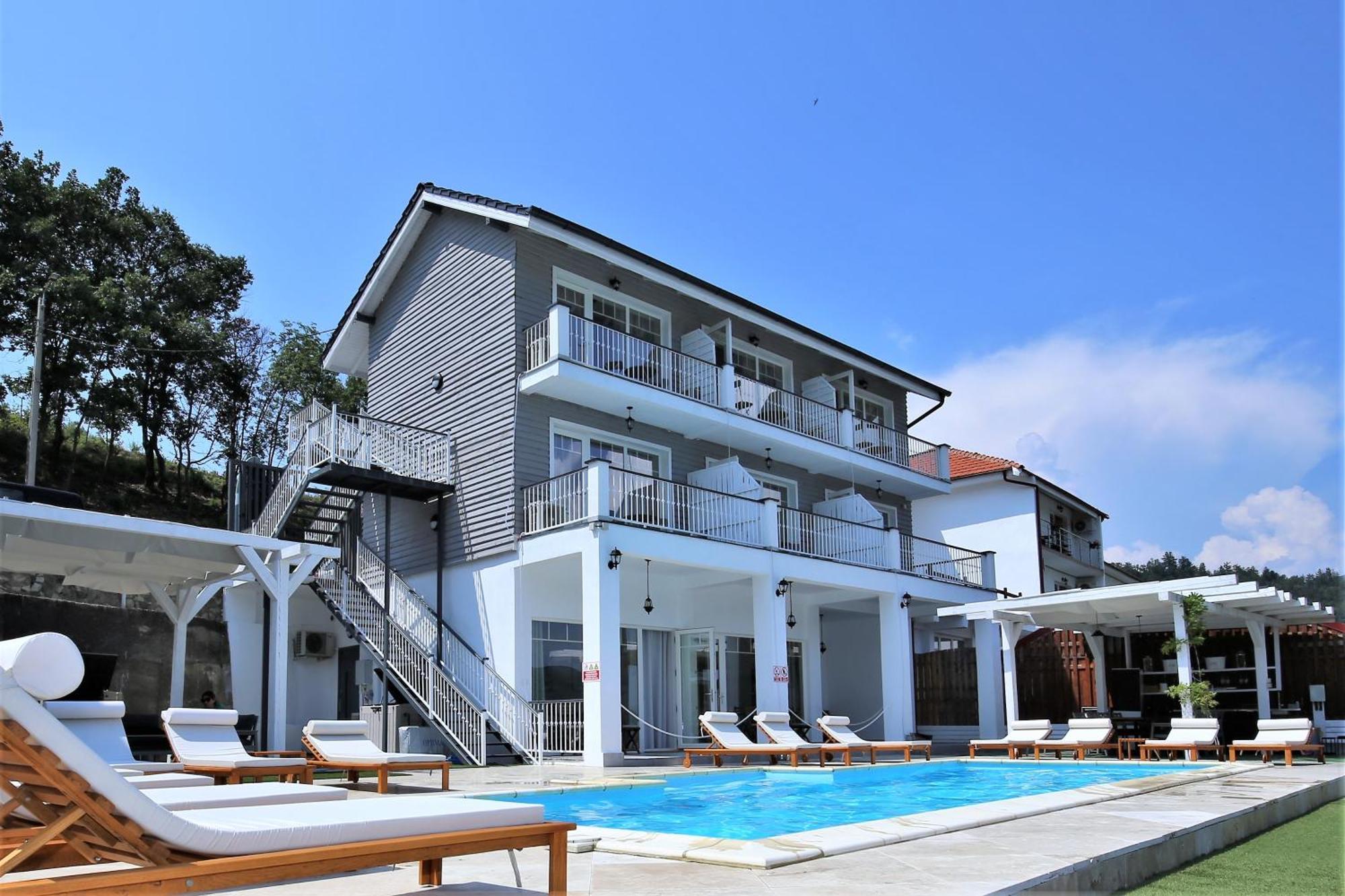 Serenity Eselnita Exterior foto